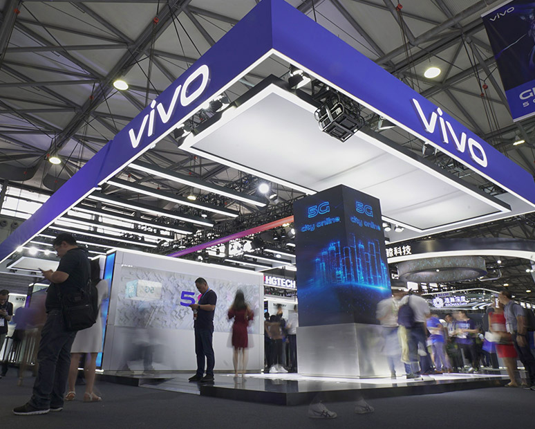 VIVO MWC(Mobile World Congress) Shanghai exhibition_booth design blue channel white metal modern style